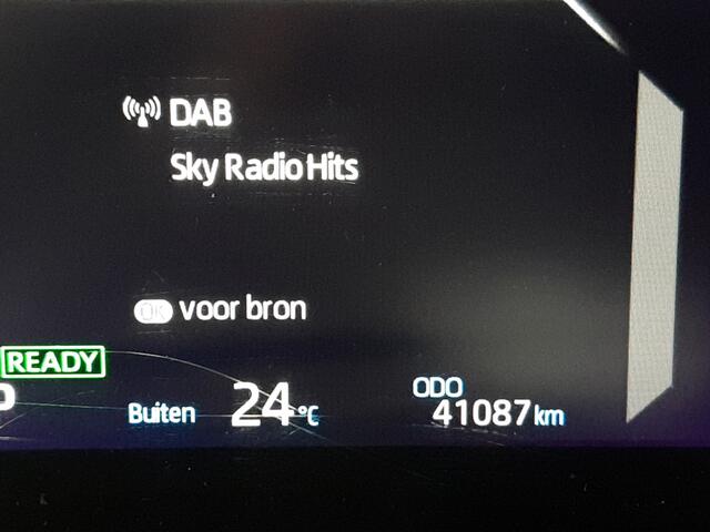 Toyota YARIS Cross 1.5 Hybrid Dynamic | Dealeronderhouden | Apple CarPlay/Android Auto | Cruise Control Adaptive | Achteruitrijcamera | LM Velgen |