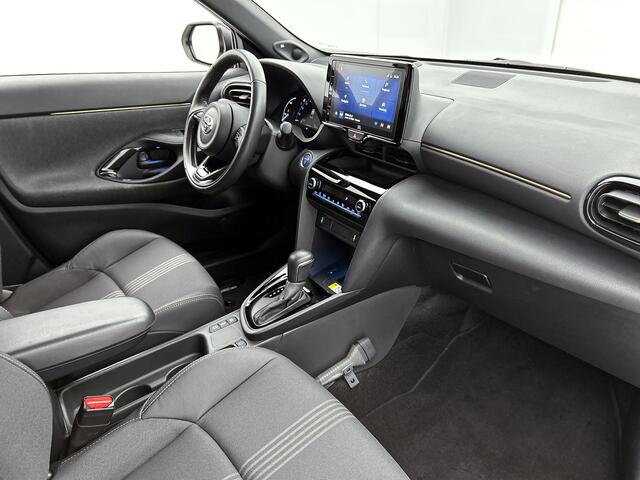Toyota YARIS Cross 1.5 Hybrid Adventure | JBL | Head-Up Display | Dodehoek detectie | Stoel+stuurverwarming | LED Matrix | Elektrische achterklep | Apple CarPlay/Android Auto |