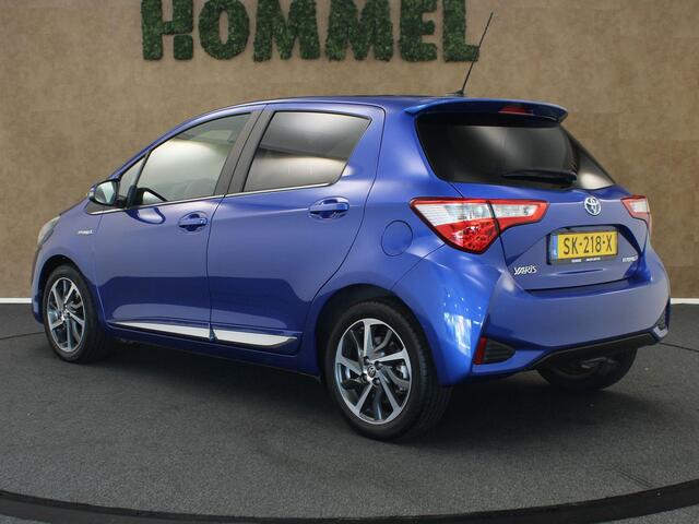 Toyota YARIS 1.5 Hybrid Premium - ORIGINEEL NEDERLANDSE AUTO - AFKOMSTIG VAN EERSTE EIGENAAR! - 100% DEALER ONDERHOUDEN - NAVIGATIE - ACHTERUITRIJCAMERA - PANORAMADAK