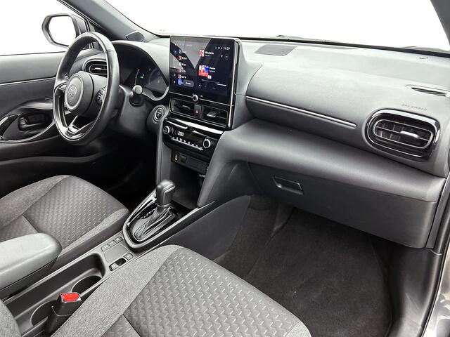 Toyota YARIS Cross 1.5 Hybrid 115 First Edition | Comfort Pack |