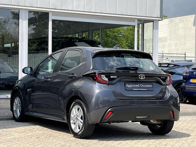 Toyota YARIS 1.5 Hybrid Active PLUS l Stoelverwarming | Stuurverwarming | Parkeersensoren