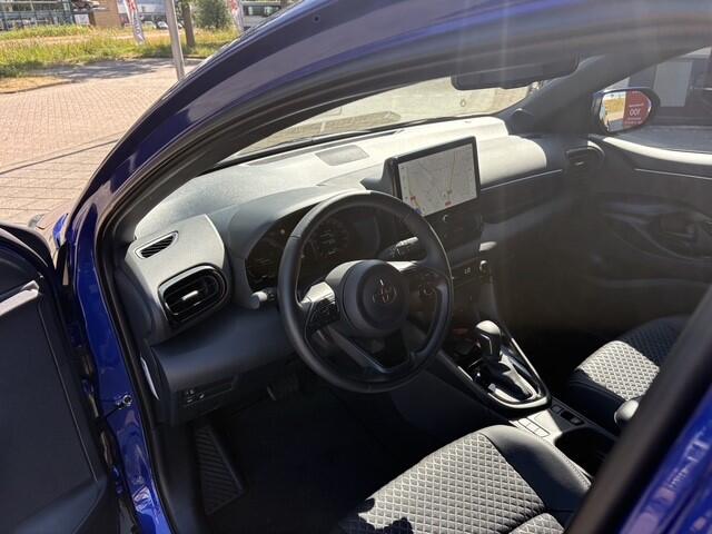 Toyota YARIS 1.5 Hybrid 130 Executive | Navi | Camera | Cruise | 10.126 km Nieuwstaat