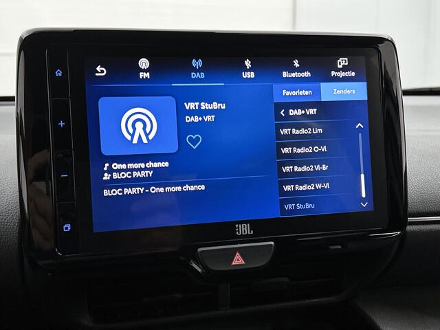 Toyota YARIS Cross 1.5 Hybrid GR Sport | JBL | Head-Up Display | Dodehoek detectie Elektrische achterklep | Full LED adaptive | Parkeersensoren voor+achter | Navigatie | Apple CarPlay/Android Auto |