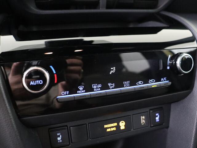 Toyota YARIS Cross 1.5 Hybrid Explore | Dealer onderhouden | NL auto | Parkeersensoren voor+achter | Navigatie | Apple CarPlay/Android Auto | Elektrisch verstel/inklapbare buitenspiegels | Keyless Entry/Start |
