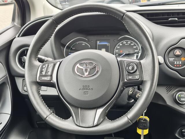 Toyota YARIS 1.5 Hybrid Y20 | Stoelverwarming | Achteruitrijcamera |