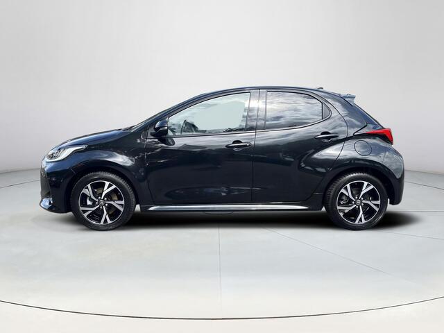 Toyota YARIS 1.5 Hybrid 115 Dynamic | LED koplampen | Carplay | Licht metalen velgen | Parkeercamera |
