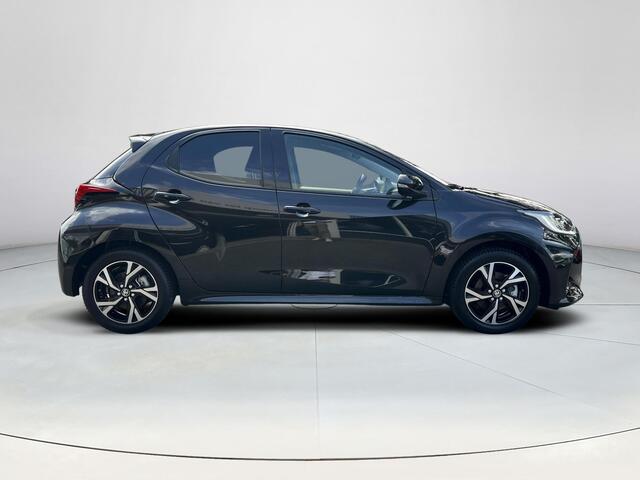 Toyota YARIS 1.5 Hybrid 115 Dynamic | LED koplampen | Carplay | Licht metalen velgen | Parkeercamera |