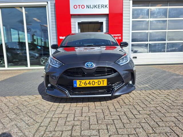 Toyota YARIS 1.5 Hybrid Style Limited met trekhaak