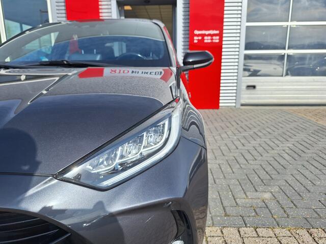Toyota YARIS 1.5 Hybrid Style Limited met trekhaak