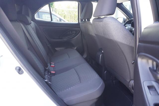 Toyota YARIS Cross 1.5 Hybrid Dynamic Keyless | ACC | Camera | Stoel&Stuur verwarm.