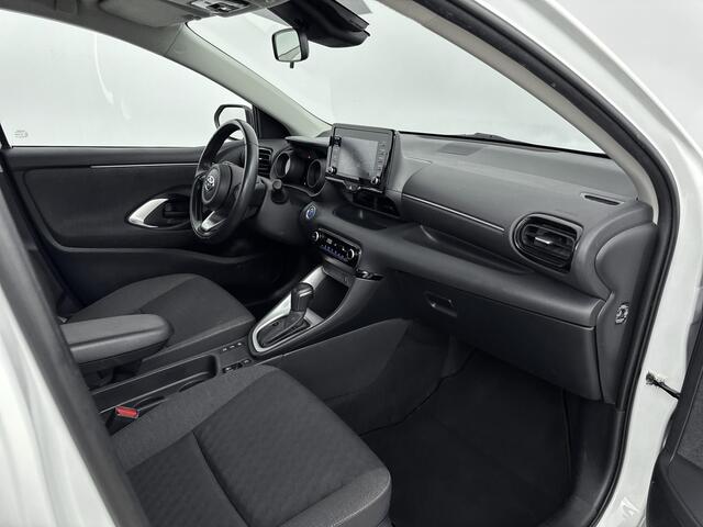 Toyota YARIS 1.5 Hybrid Dynamic | NL Auto | Cruise Control Adaptief | Achteruitrijcamera | Onderweg-naar-dealer