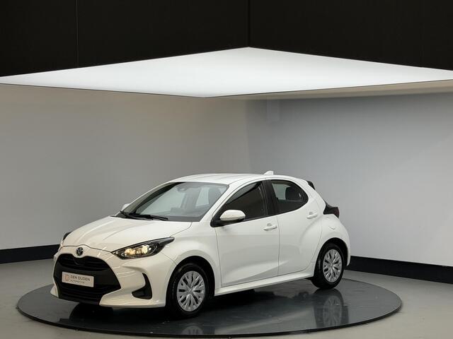 Toyota YARIS 1.5 Hybrid Active | Trekhaak | Cam achter | All weatherbanden | NL auto