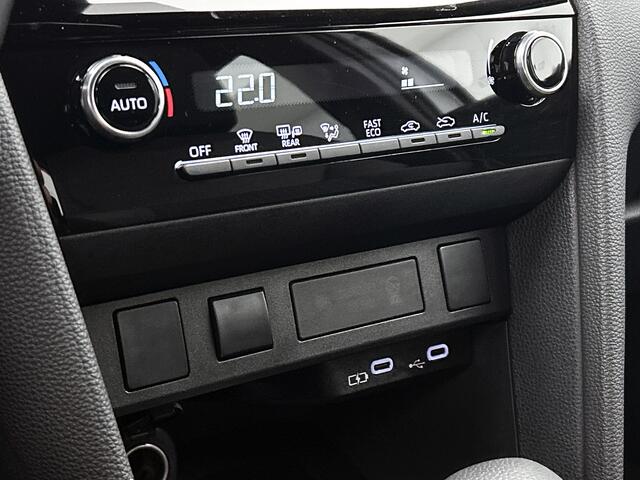 Toyota YARIS Cross 1.5 Hybrid 115 First Edition | BTW voertuig | Apple CarPlay/Android Auto | Navigatie | Cruise Control Adaptive | Climate control | achteruitrijcamera |