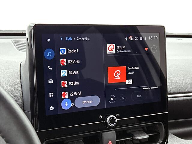 Toyota YARIS 1.5 Hybrid 115 Dynamic Comfort Pack | BTW voertuig | Stoel+stuurverwarming | Dodehoek detectie | Parkeersensoren voor+achter | Climate Control | Cruise Control Adaptive | Achteruitrijcamera | Apple CarPlay/Android Auto |
