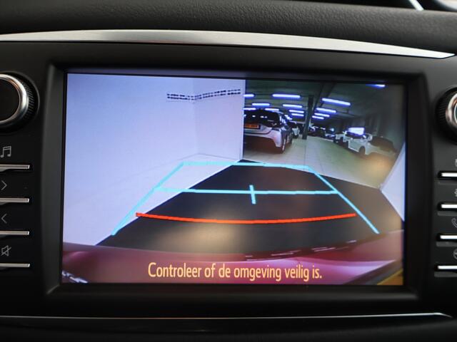 Toyota YARIS 1.5 Hybrid Energy Plus | Dealer onderhouden | Half leder/Alcantara bekleding | Parkeersensoren achter | Navigatie | Cruise Control | Climate control | Achteruitrijcamera | fotostudio