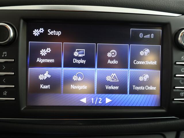 Toyota YARIS 1.5 Hybrid Energy Plus | Dealer onderhouden | Half leder/Alcantara bekleding | Parkeersensoren achter | Navigatie | Cruise Control | Climate control | Achteruitrijcamera | fotostudio