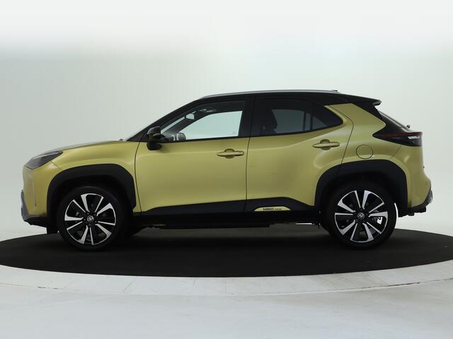 Toyota YARIS Cross 1.5 Hybrid Launch Edition AWD | Panoramadak | Trekhaak afneembaar | JBL | Head-Up Display | Dodehoek detectie | Lederen bekleding | Stoelverwarming | Elektrische achterklep |