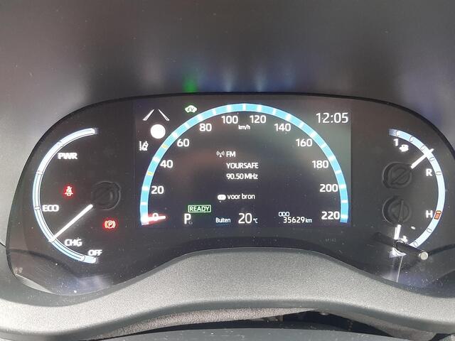 Toyota YARIS Cross 1.5 Hybrid Launch Edition AWD | Panoramadak | Trekhaak afneembaar | JBL | Head-Up Display | Dodehoek detectie | Lederen bekleding | Stoelverwarming | Elektrische achterklep |