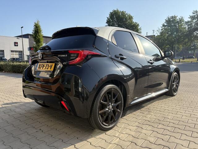 Toyota YARIS 1.5 Hybrid Executive Bi-Tone | PDC V+A | HUD