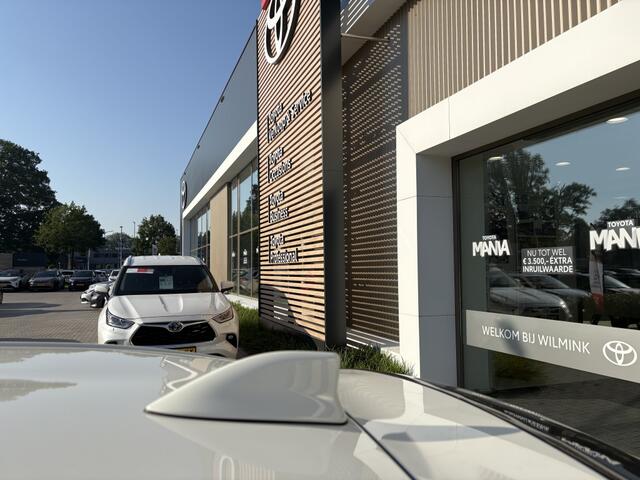 Toyota YARIS 1.5 Hybrid Executive Bi-Tone | PDC V+A | HUD