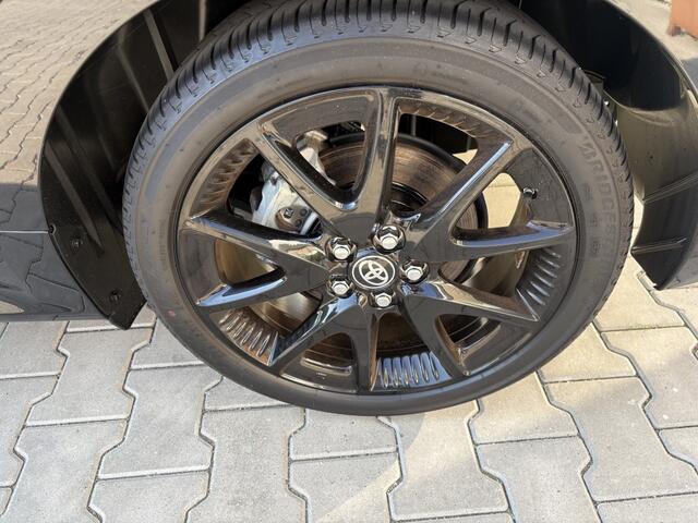 Toyota YARIS 1.5 Hybrid Executive Bi-Tone | PDC V+A | HUD