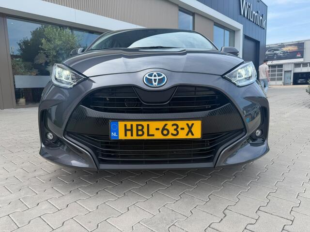Toyota YARIS 1.5 Hyb. Dynamic Limited | All Seasons | Trekhaak
