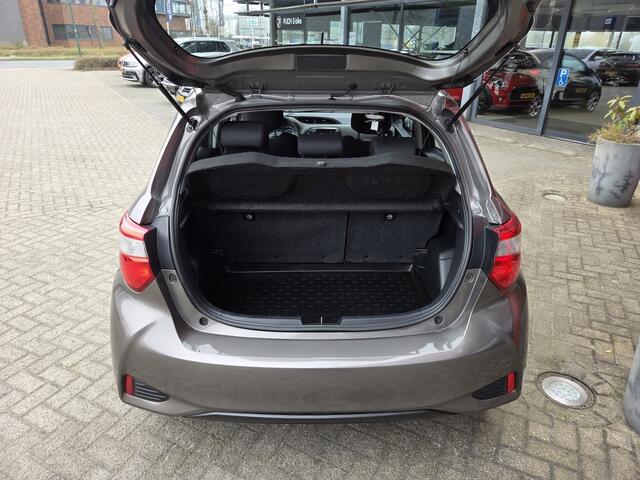 Toyota YARIS 1.5 Hyb. Active