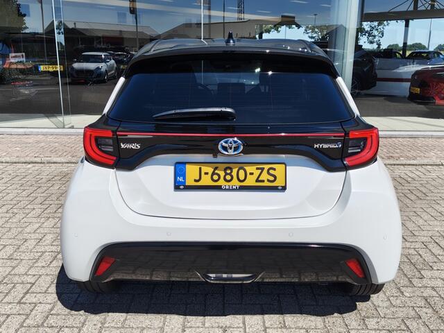 Toyota YARIS 1.5 Hybrid Executive | HUD | JBL | Navi | Sensoren v/a | Blind Spot |Stoelverwarming |
