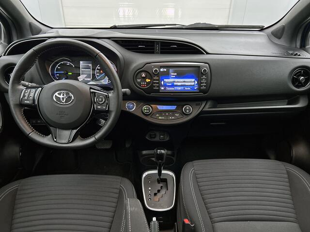 Toyota YARIS 1.5 Hybrid Bi-Tone Plus | Navigatie | Bluetooth | Achteruitrijcamera |