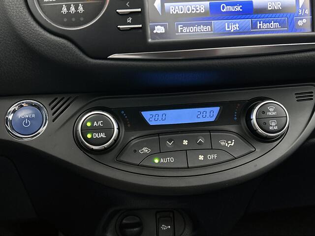 Toyota YARIS 1.5 Hybrid Bi-Tone Plus | Navigatie | Bluetooth | Achteruitrijcamera |