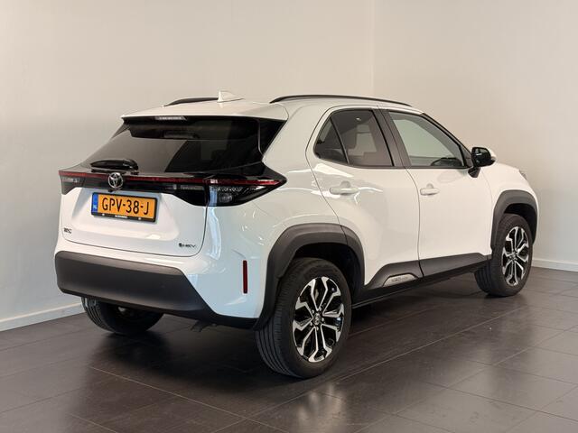 Toyota YARIS Cross 1.5 Hybrid 115 First Edition | Apple Carplay | Achteruitrijcamera |