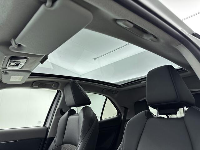 Toyota YARIS Cross 1.5 Hybrid Executive Limited | Panoramadak | Half Leder | PDC | Navigatie | * OVB Financiering MP T/M 18-08