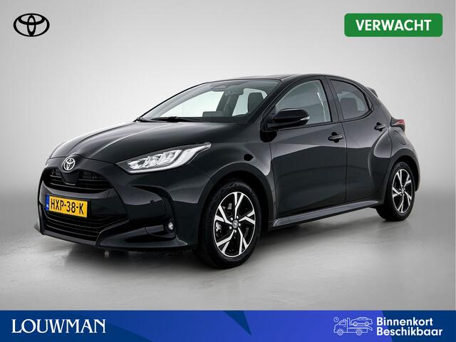 Toyota YARIS 1.5 Hybrid 115 Dynamic Comfort Pack | BTW voertuig | Dodehoek detectie | Stoel+Stuurverwarming | Parkeersensoren voor+achter | Draadloze telefoonlader | Climate Control | Cruise Contol | Navigatie | Apple CarPlay/Android Auto |
