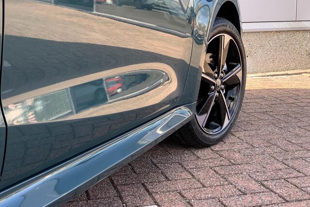 Toyota YARIS 1.5 Hybrid 130 Executive € 2000 inruilpremie, Snel leverbaar