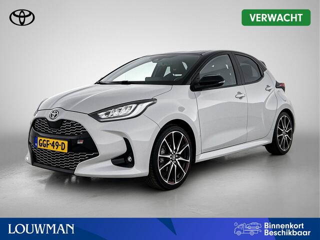 Toyota YARIS 1.5 Hybrid GR Sport | JBL | Dodehoek detectie | Stoelverwarming | Draadloze telefoonlader | Navigatie | Apple CarPlay/Android Auto | Climate Control | Cruise Control Adaptive |