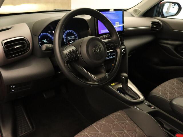 Toyota YARIS Cross 1.5 Hybrid 130 Executive - ORIGINEEL NEDERLANDSE AUTO - APPLE CARPLAY/ANDROID AUTO - ADAPTIEVE CRUISE CONTROL - VOORSTOELEN VERWARMD - CLIMATE CONTROL - KEYLESS ENTRY/START - ACHTERUITRIJCAMERA - LED KOPLAMPEN