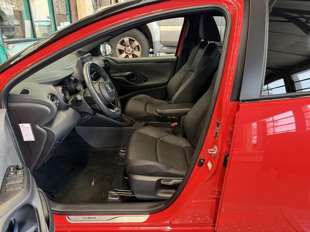 Toyota YARIS 1.5 Hybrid Executive bi-tone Keyless entry + starten, Telefoonverbinding