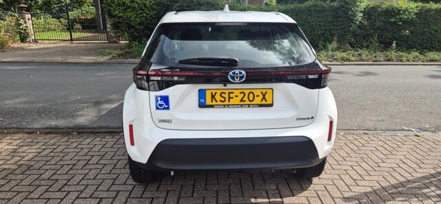 Toyota YARIS 1.5 Hybrid Active Invalide Handbediening/ECC/Cruise control/Aplle Carplay android