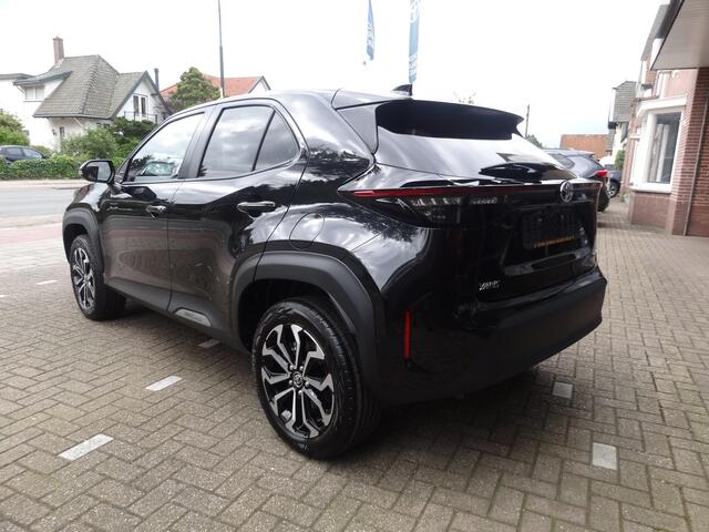 Toyota YARIS Cross 1.5 Hybrid 130 Dynamic Apple Carplay / Android Auto