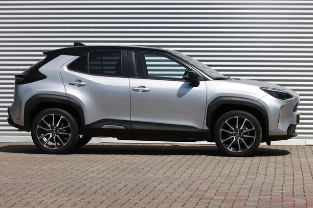 Toyota YARIS Cross 1.5 Hybrid GR Sport Two-Tone