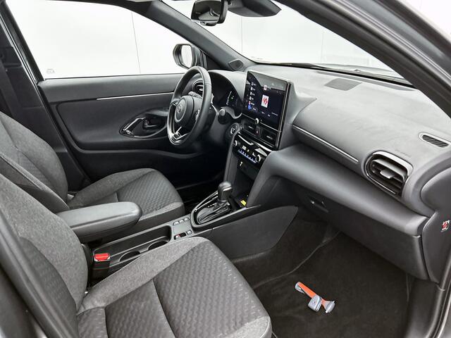 Toyota YARIS Cross 1.5 Hybrid 115 Dynamic Comfort Pack | BTW voertuig | Dealer onderhouden | Stoel+stuurverwarming | Dodehoek detectie | Parkeersensoren voor+achter | Navigatie | Apple CarPlay/Android Auto | Cruise Control Adaptive |