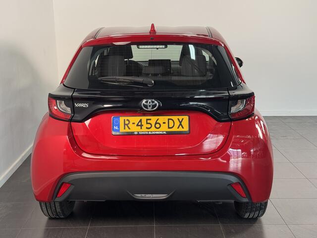 Toyota YARIS 1.5 VVT-i Active | Zeer lage KM-stand | Trekgewicht geremd 850 KG |