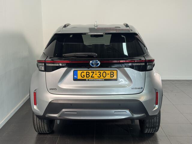Toyota YARIS Cross 1.5 Hybrid Explore | Stoelverwarming | Parkeersensoren voor & achter | CarPlay |
