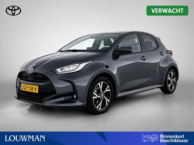 Toyota YARIS 1.5 Hybrid 115 Dynamic Comfort Pack | BTW voertuig | Dealer onderhouden | Stoel+Stuurverwarming | Dodehoek detectie | Parkeersensoren voor+achter | Climate Control | Cruise Control Adaptive | Navigatie | Apple CarPlay/Android