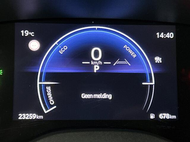 Toyota YARIS 1.5 Hybrid 115 Dynamic Comfort Pack | BTW voertuig | Dealer onderhouden | Stoel+Stuurverwarming | Dodehoek detectie | Parkeersensoren voor+achter | Climate Control | Cruise Control Adaptive | Navigatie | Apple CarPlay/Android