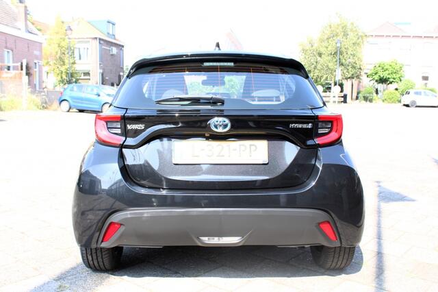 Toyota YARIS 1.5 Hybrid Dynamic