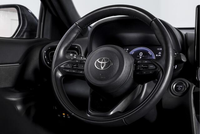 Toyota YARIS Cross 1.5 Hybrid 115 Dynamic | Dig.Cockpit | Adapt.Cruise | Stoel-+stuurverwarming | Camera | PDC | NAV+App.Connect | Auto.Airco | LM 17" | 3906