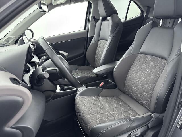 Toyota YARIS Cross 1.5 Hybrid Executive | Voorruit-Stuur-Stoelverwarming | Pano | JBL | Parkeersensoren V+A |