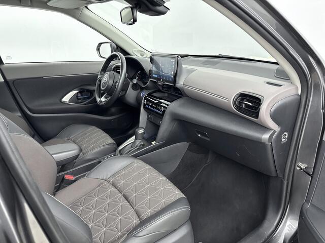 Toyota YARIS Cross 1.5 Hybrid Executive | Voorruit-Stuur-Stoelverwarming | Pano | JBL | Parkeersensoren V+A |