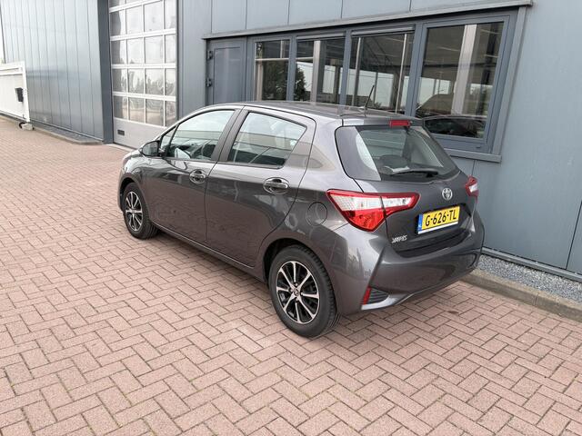Toyota YARIS 1.0 VVT-i Connect 5-drs. CAMERA/CARPLAY/AIRCO/15INCH